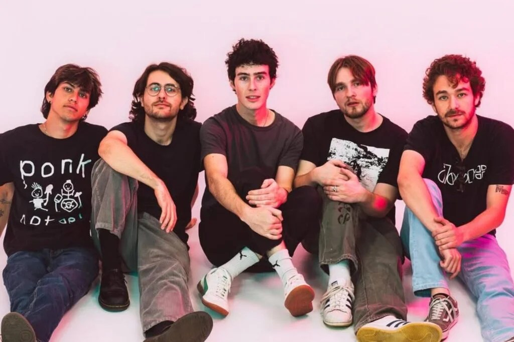 Golf Sucks Lanza su Nuevo Sencillo «Cockroach»: Una Explosión de Energía&nbsp;Punk