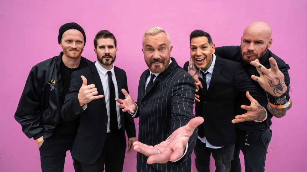 Goldfinger regresa con ‘Nine Lives’: un álbum cargado de invitados estelares y el himno ska «Last One Standing» feat. Jim&nbsp;Lindberg