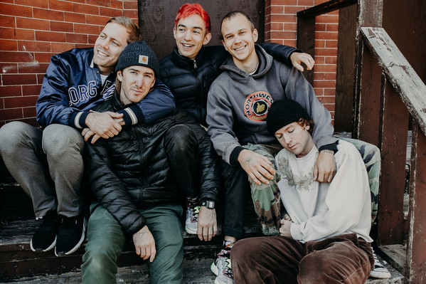 Angel Du$t lanza «I’m The Outside»: el último adelanto agresivo de su próximo álbum «COLD 2 THE&nbsp;TOUCH»