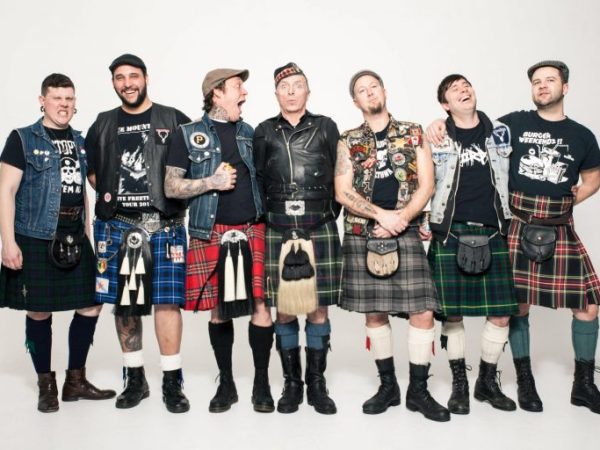 The Real McKenzies regresan con «I Wanna Eat Sardines (With Yer Mother)» y anuncian nuevo álbum «On Yer&nbsp;Bike»