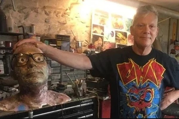 Chuck Varga, miembro fundador de GWAR y creador de su universo visual, fallece a los 68 años