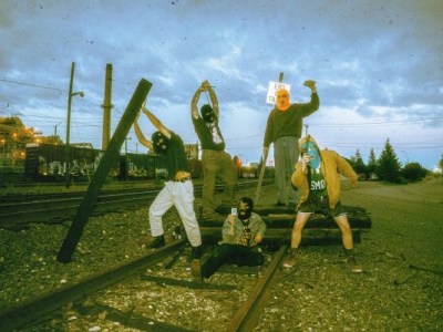 BALACLAVA Lanza ‘MONEY GLITCH’: Álbum Debut lleno de Punk&nbsp;Rock